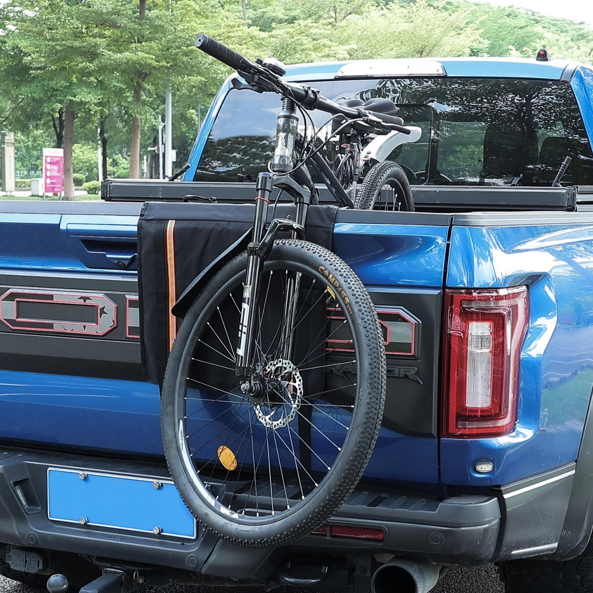 Pickup Trucks Tailgate Pad for 2 Bikes - 600D Oxford Cloth Tool Pockets