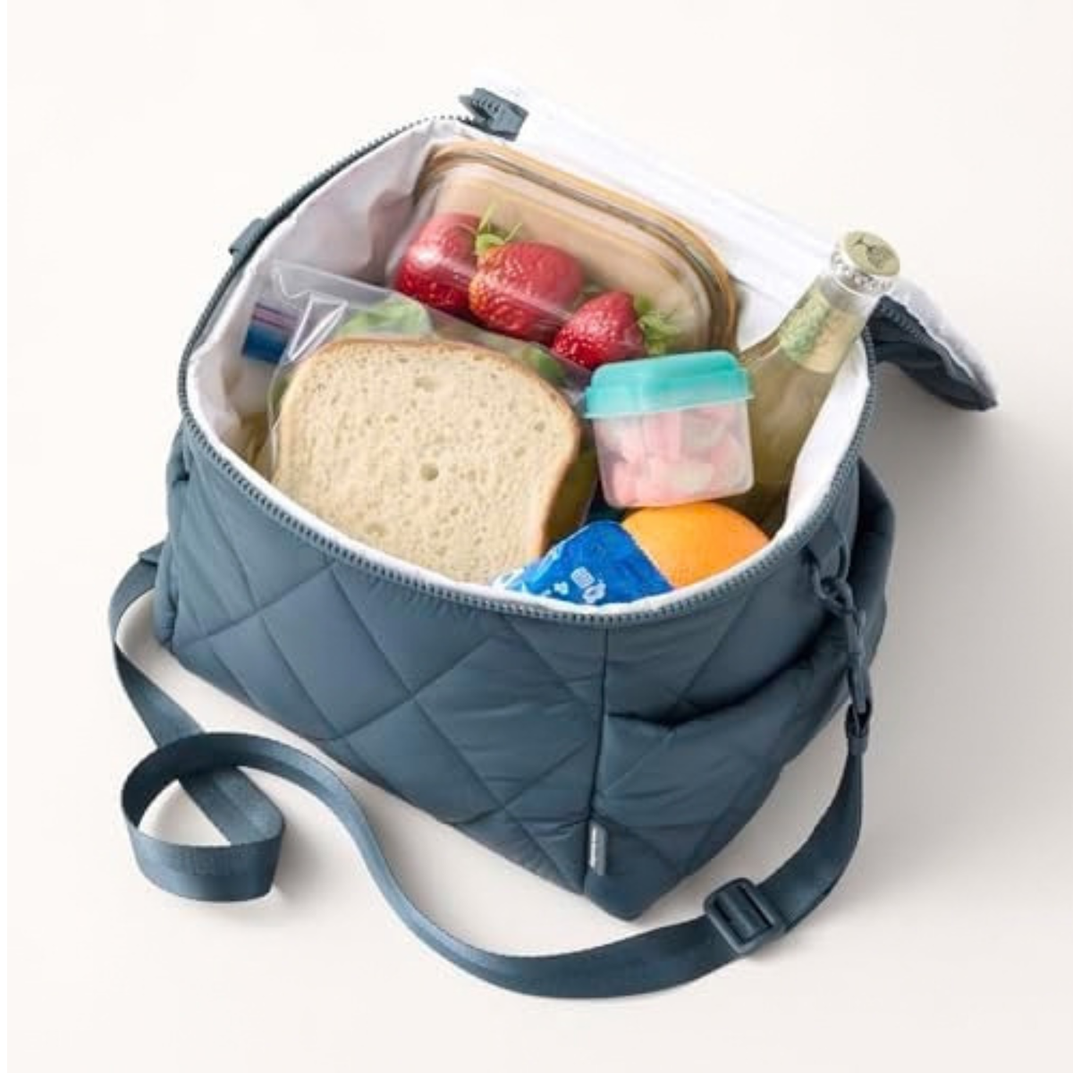 Vera Bradley Women's Featherweight Lunch Cooler Bag – Insulated Quilted Lunch Tote – Moonless Night, 9L