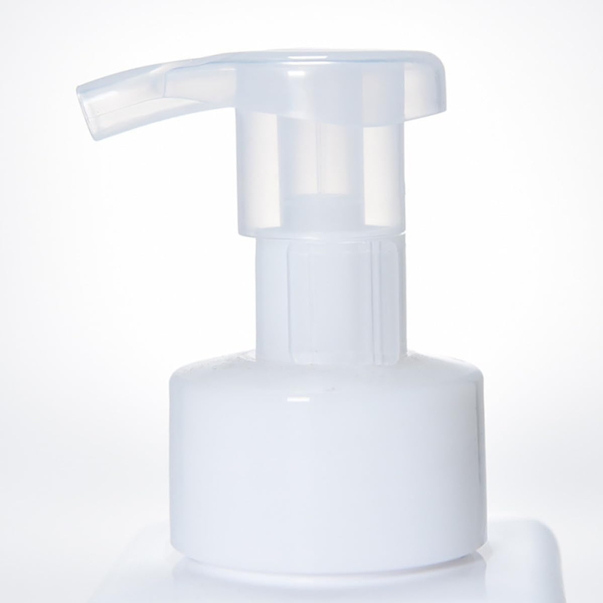 3pcs White Plastic Liquid Dispenser Bottle Set, 650ml Large Capacity User-friendly Design, Shampoo Conditioner Container, Shower Gel Pump Bottle, Lotion Use, Home Bathroom Storage