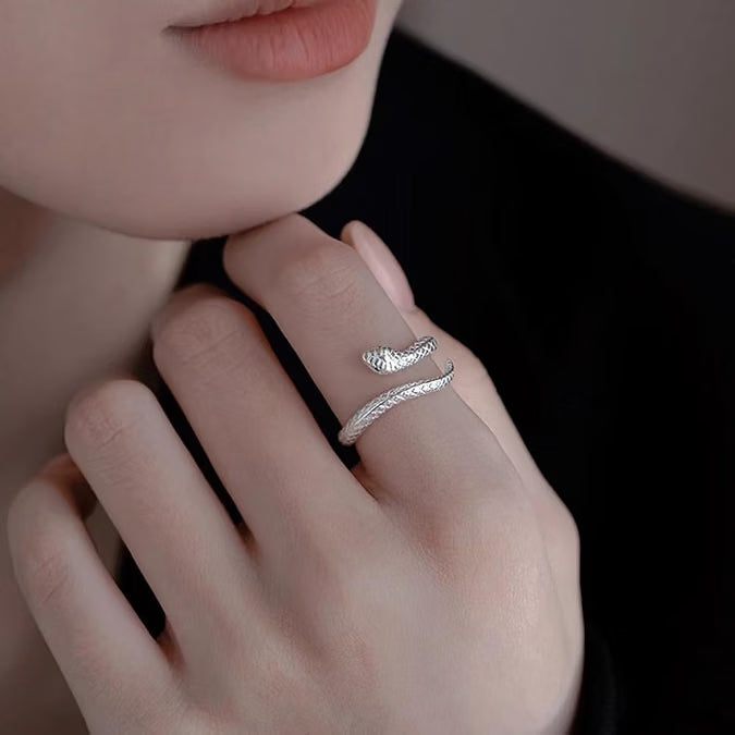 Sterling Silver Snake Ring, Adjustable Green Gem Eye Snake Ring for Women