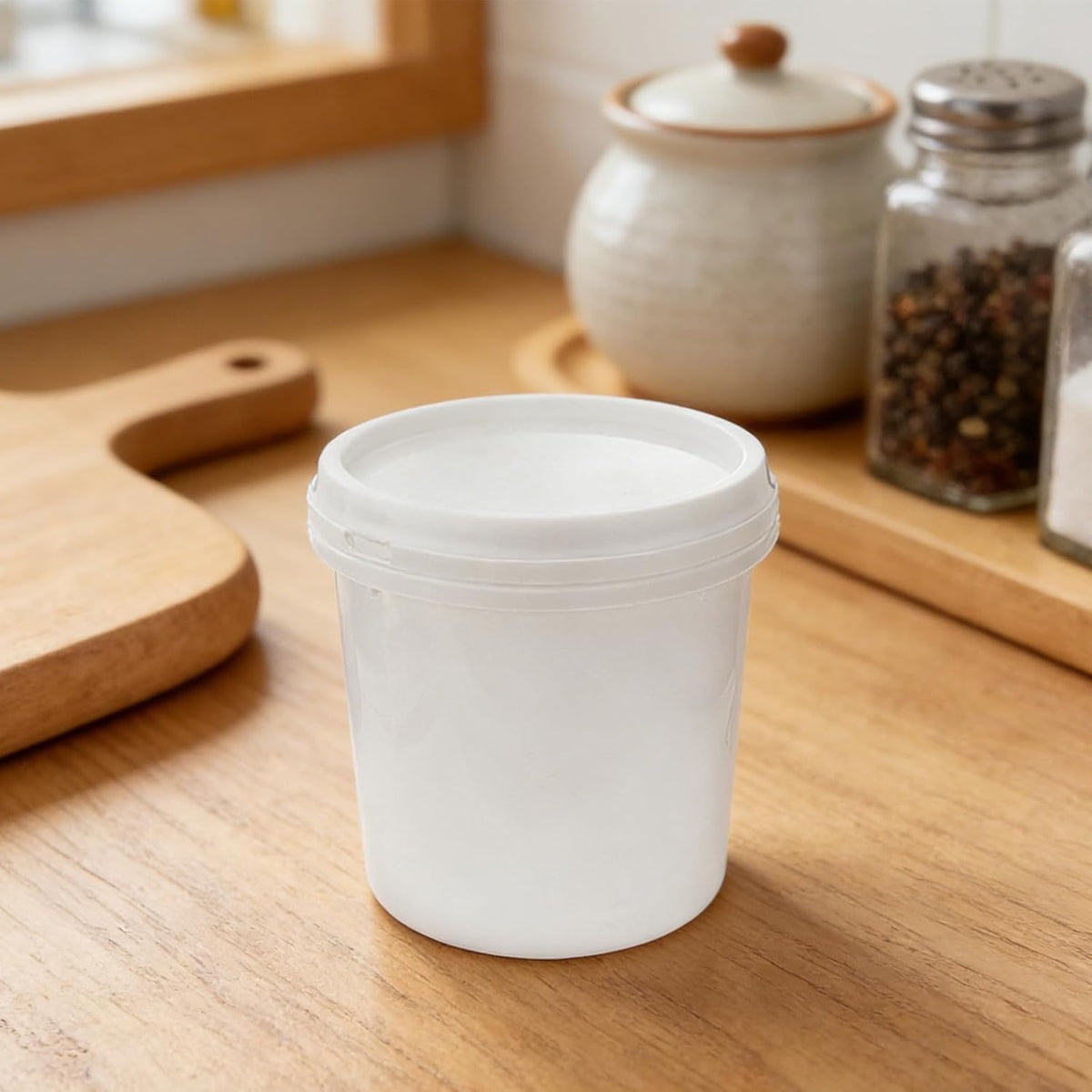 Summer Plastic Buckets Handles: 1 Gallon Lidded Buckets Food Grade Storage Handles for Farm Camping Outdoor Activities