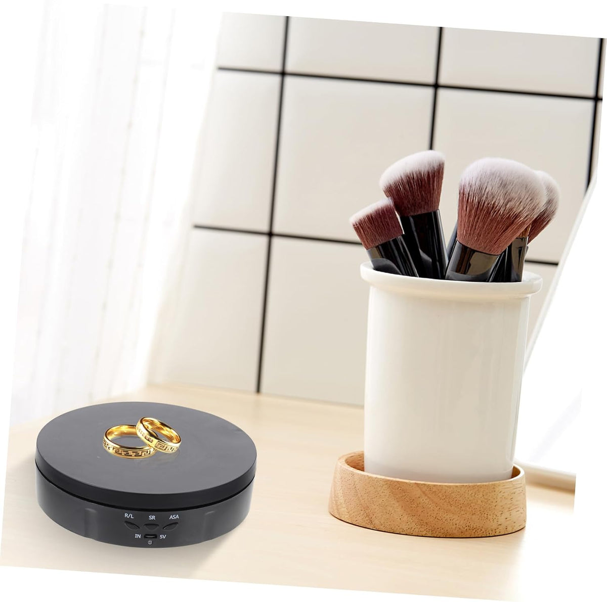 Intelligent Automatic Rotating Display Stand, ABS Black Motorized Turntable Stable Operation, Good Bearing Capacity, Easy to Operate, for Window Display and Advertising Use