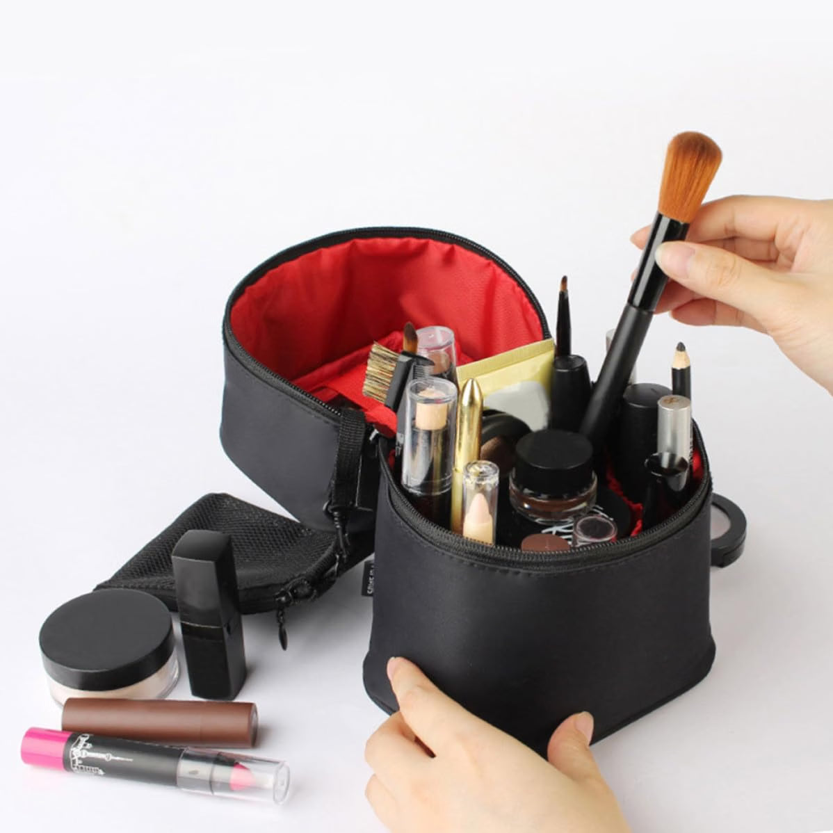 Large Capacity Waterproof Nylon Toiletry Bag with Top Handle Protective Padding, Portable Storage for Gym and Toiletry Use, Black Finish, Women