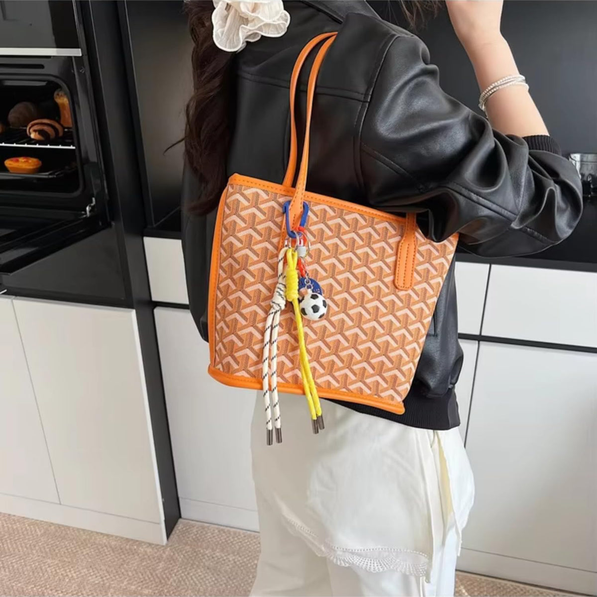 Luxury Collection Designer Women's Handbag Tote ‚Äì Geometric Print PU Leather with Zipper Closure