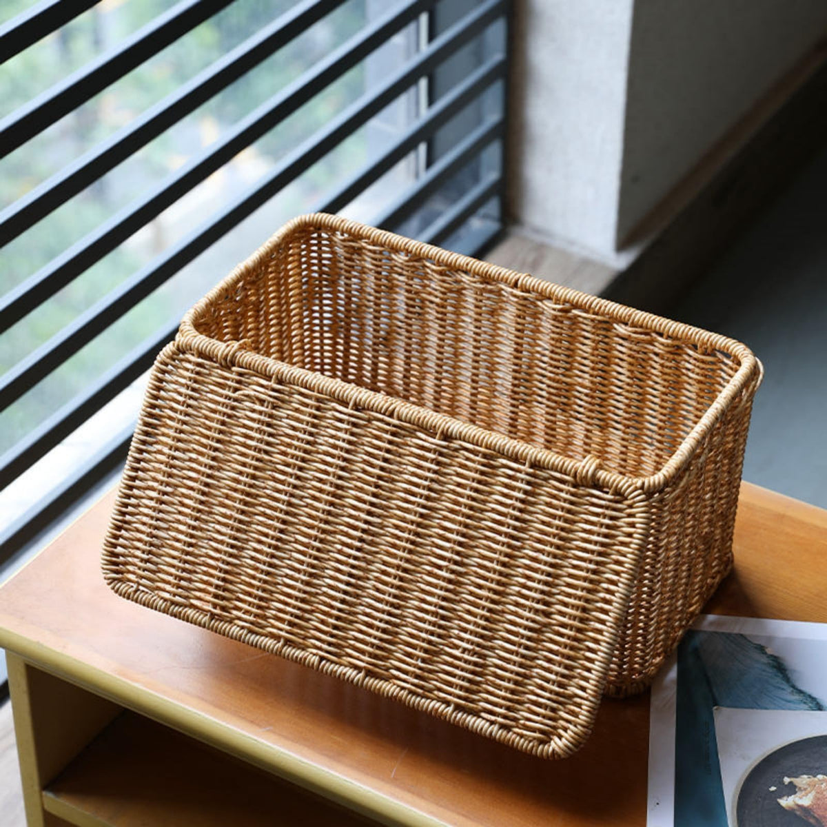 Handwoven Rattan Cable Management Box, Rattan Cable Organizer, Wicker Cable Management Box, for Cables, Chargers, Electronics (White)