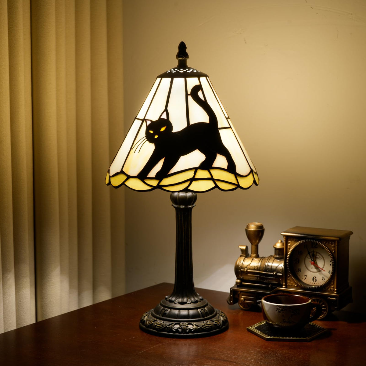 Tiffany Stained Glass Black Cat Table Lamp for Home Decoration